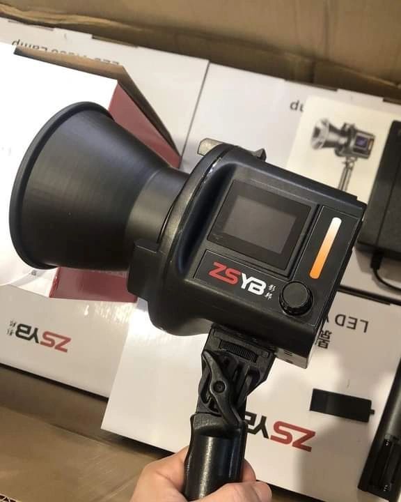 professional-handheld-led-video-light-80w-adjustable